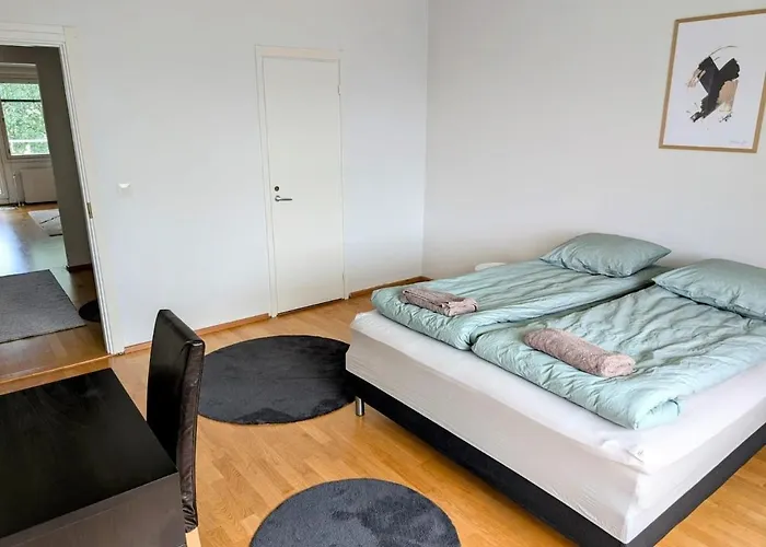 And Cozy Apartment, Free Parking *