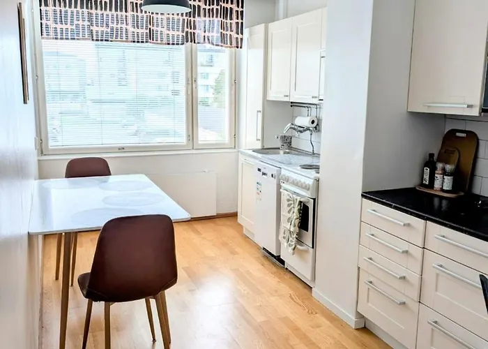 And Cozy Apartment, Free Parking Apartament *