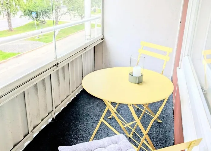 And Cozy Apartment, Free Parking Apartament